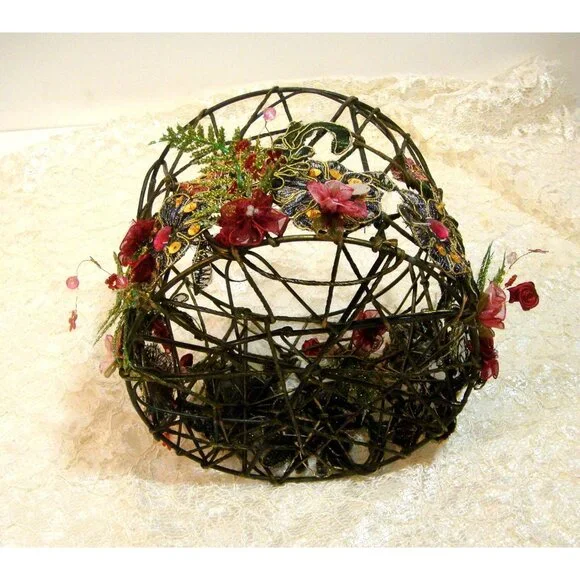 Enchanted Woodland Basket - Picture 4 of 8